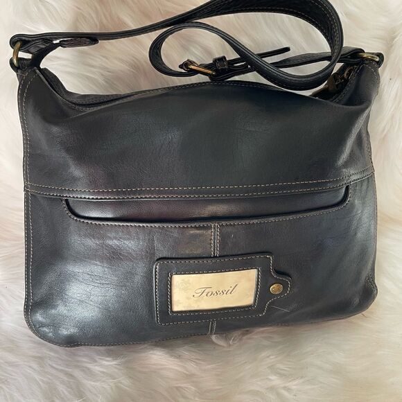 Fossil black soft leather shoulder with antique tone hardwares adjustabl… - Picture 16 of 16